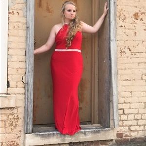 Beautiful Red Prom Dress ❤️